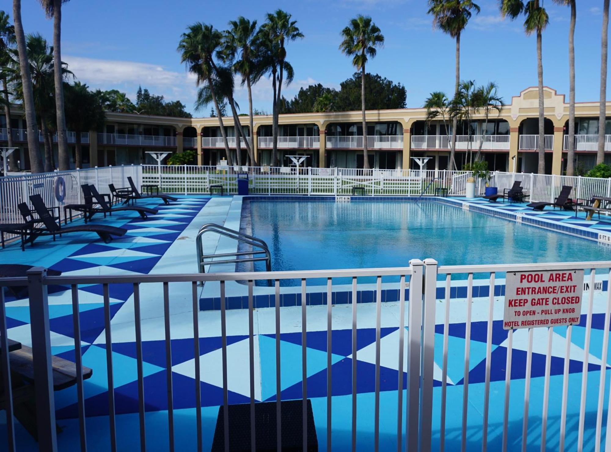 อีโคโน ลอดจ์ พอร์ต คานาเวราล แอเรีย Villa Merritt Island ภายนอก รูปภาพ